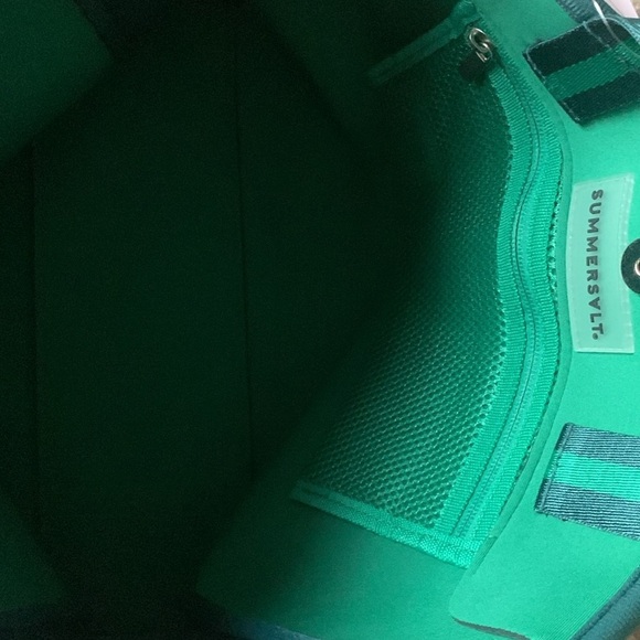 Summersalt Beach tote New! Green travel vocational gym - Picture 9 of 9